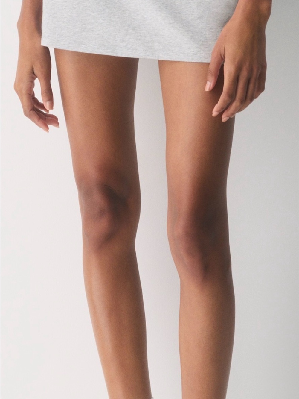 Aritzia Homestretch Smooth Penny Light Gray Mini Skirt - Casual Elastic Waist - Picture 2 of 9